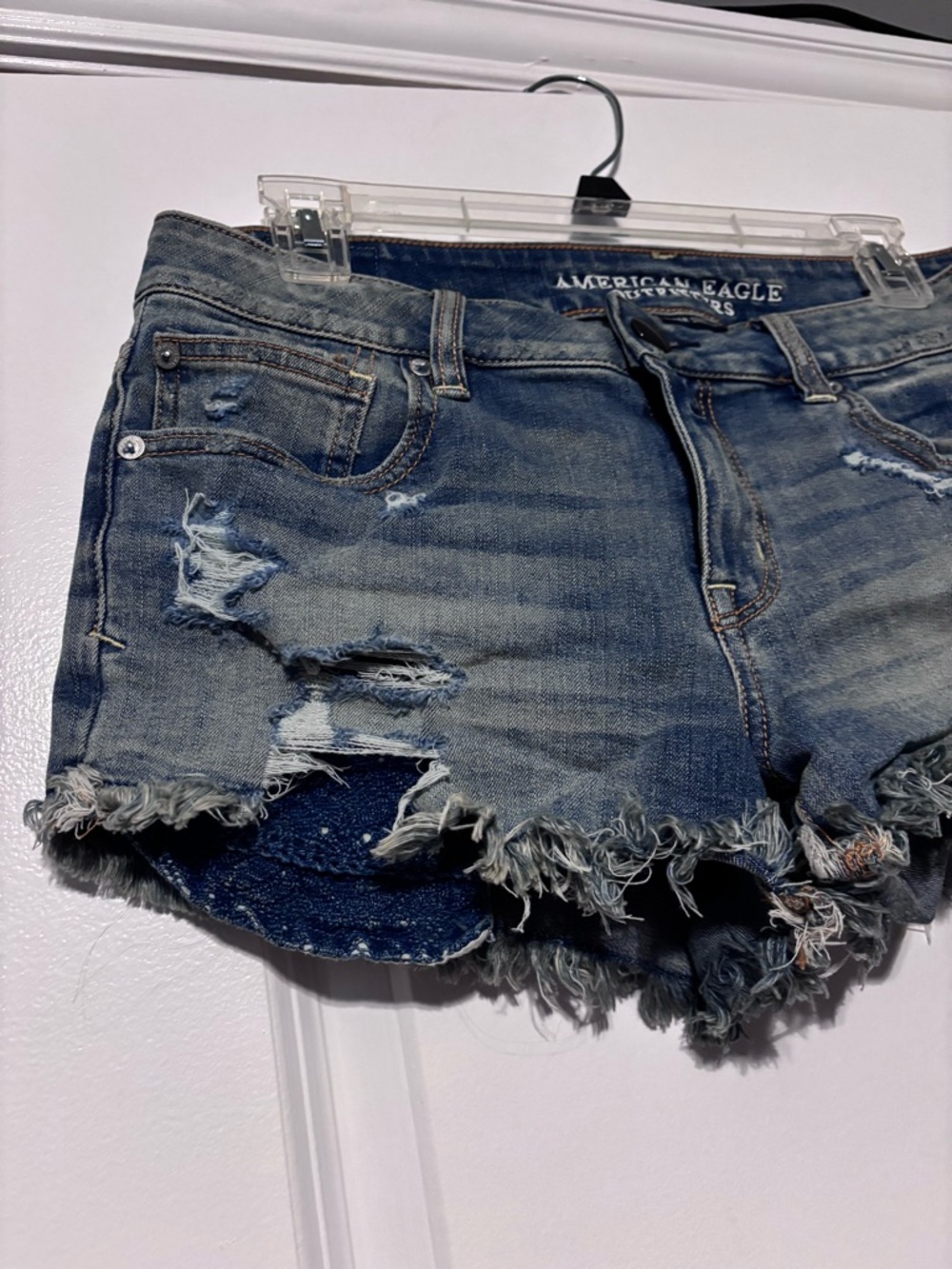American Eagle Distressed Denim Shorts Frayed Hem Y2K Festival
 US Size 10 - Picture 4 of 9